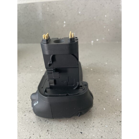 Vivitar Battery Grip VIV-PG-60D untested - Picture 8 of 11